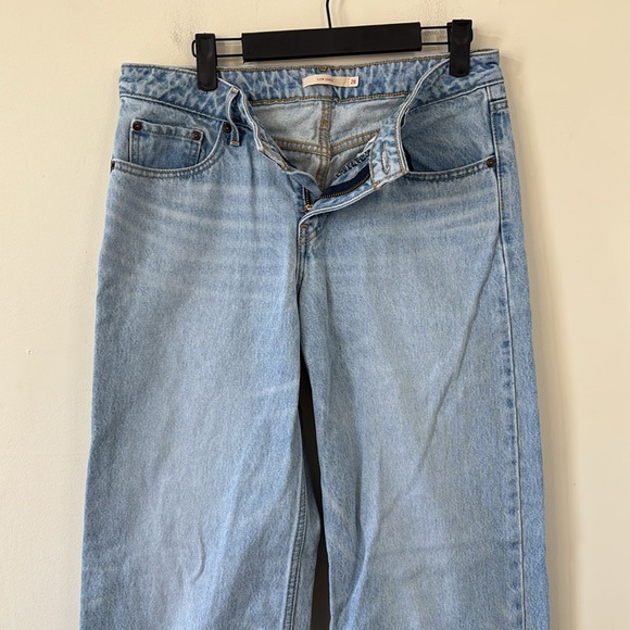 Levi’s Low Loose Light Wash Jeans Size 28 NWOT - Picture 6 of 12